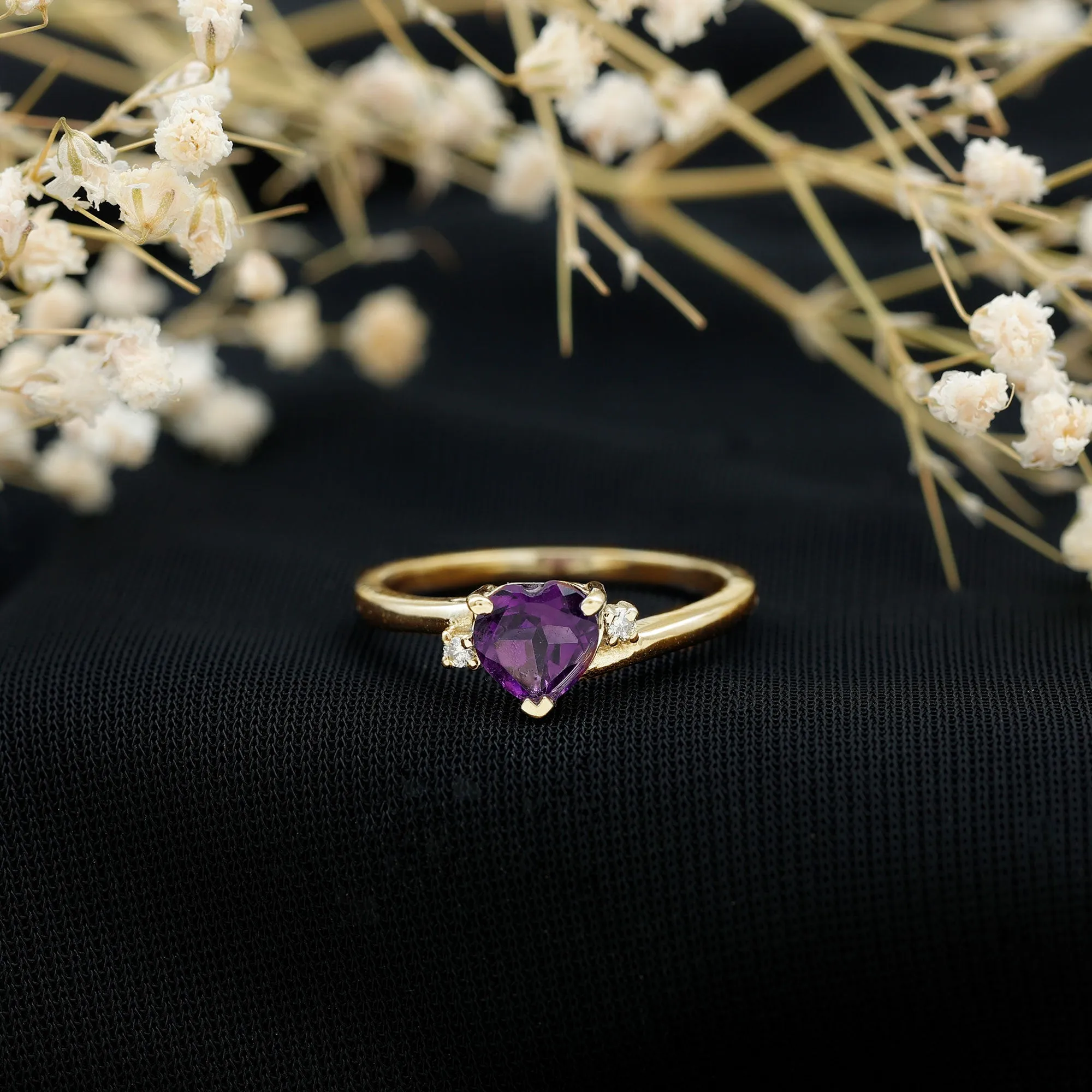 1 CT Heart Shape Amethyst Solitaire Promise Ring with Diamond