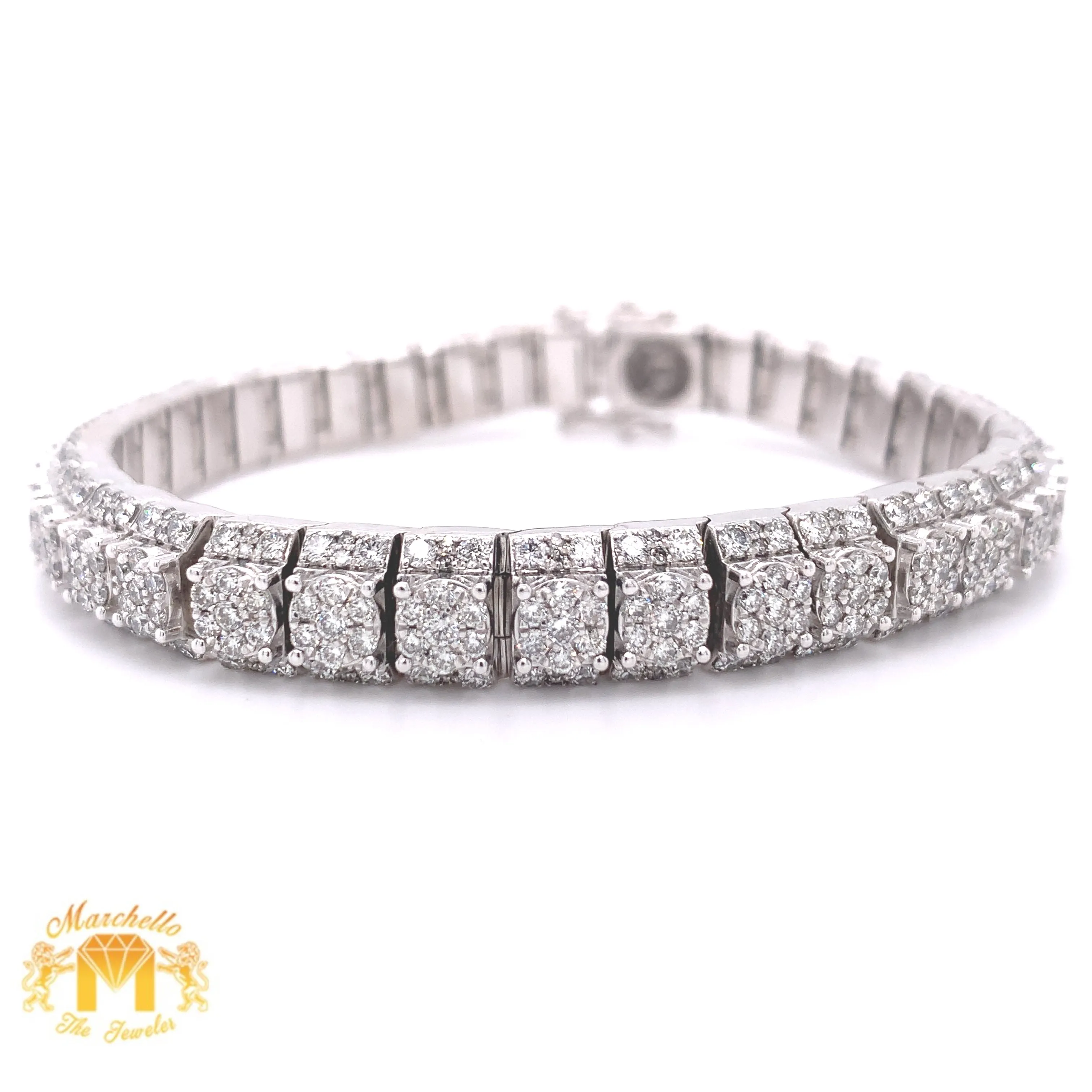14k Gold 9mm Pyramid Link Bracelet with Round Diamond (solid back)