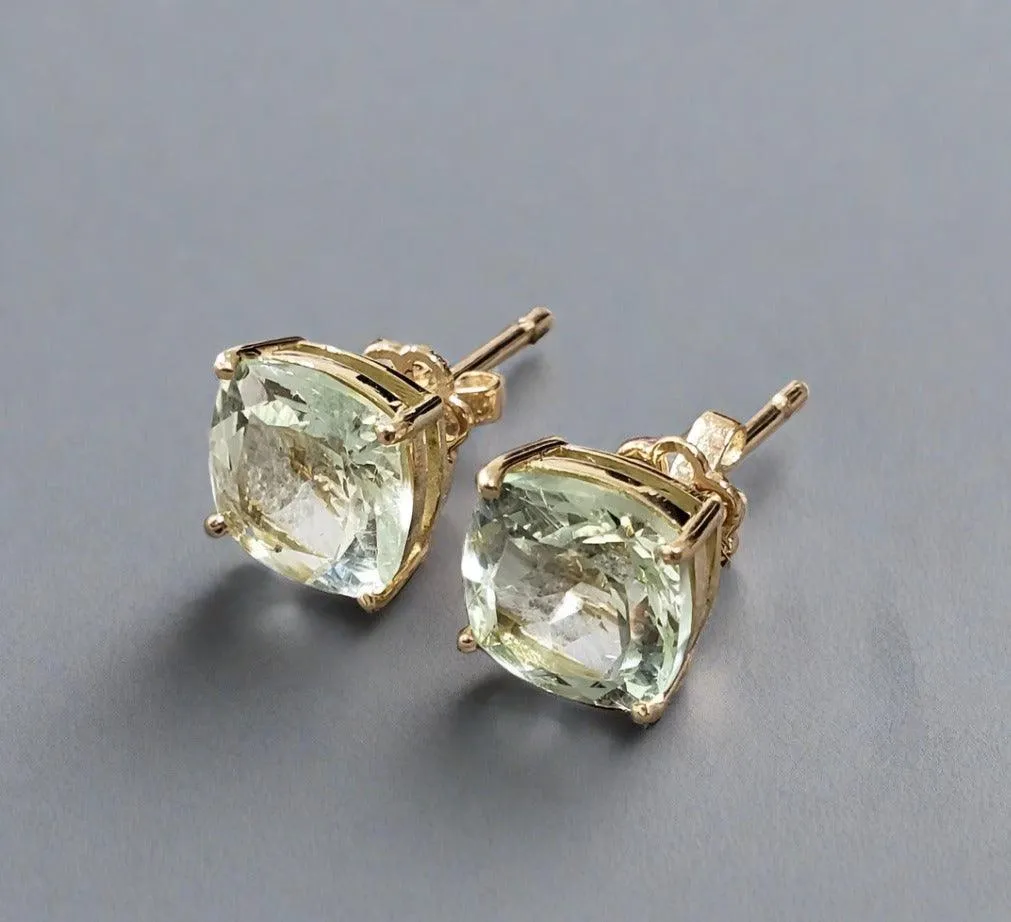 14K Gold Aquamarine Birthstone Month Stud Earrings
