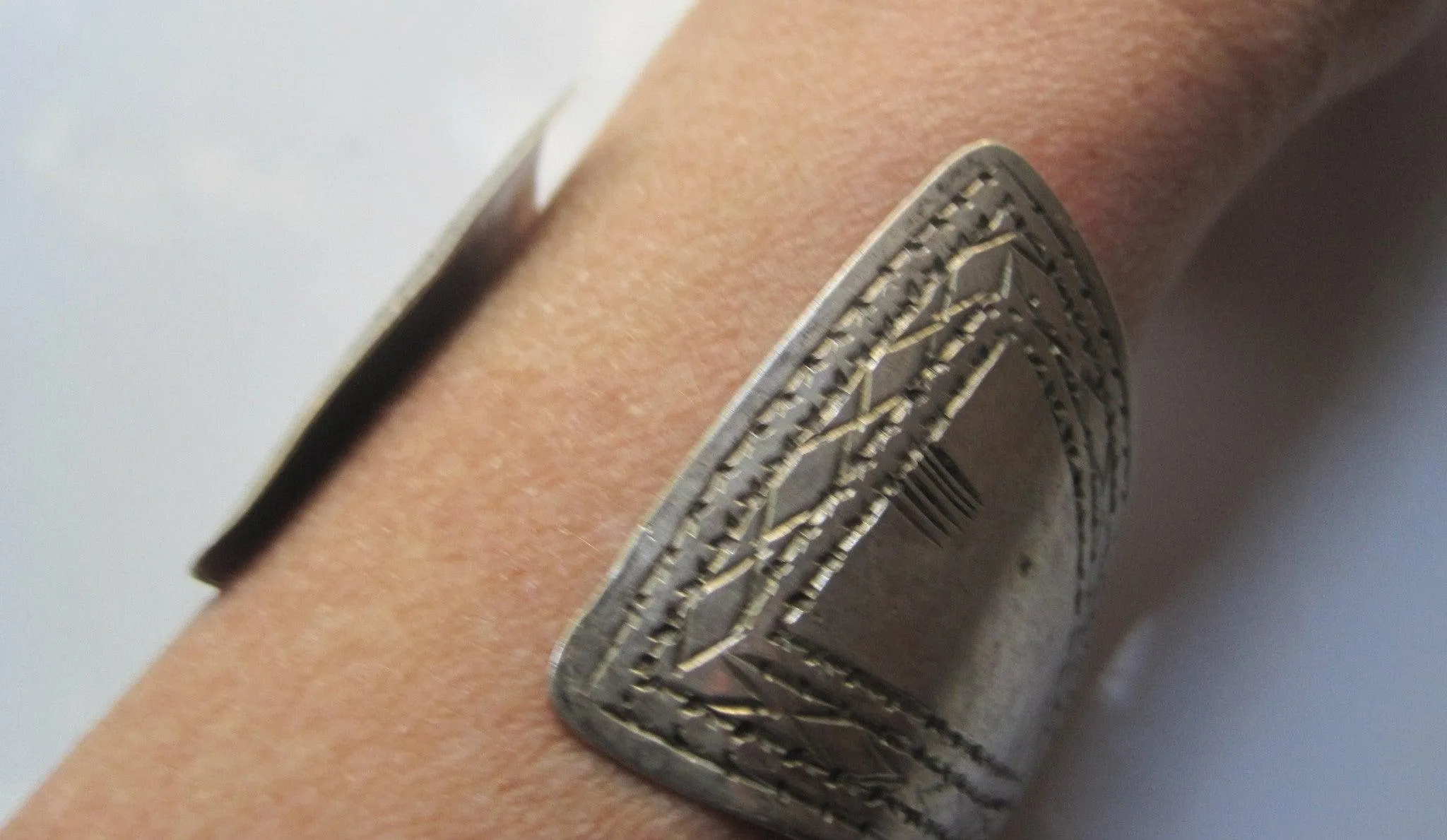 Antique Silver Bedouin Omani Flared Cuff Bracelet from the Arabian Peninsula
