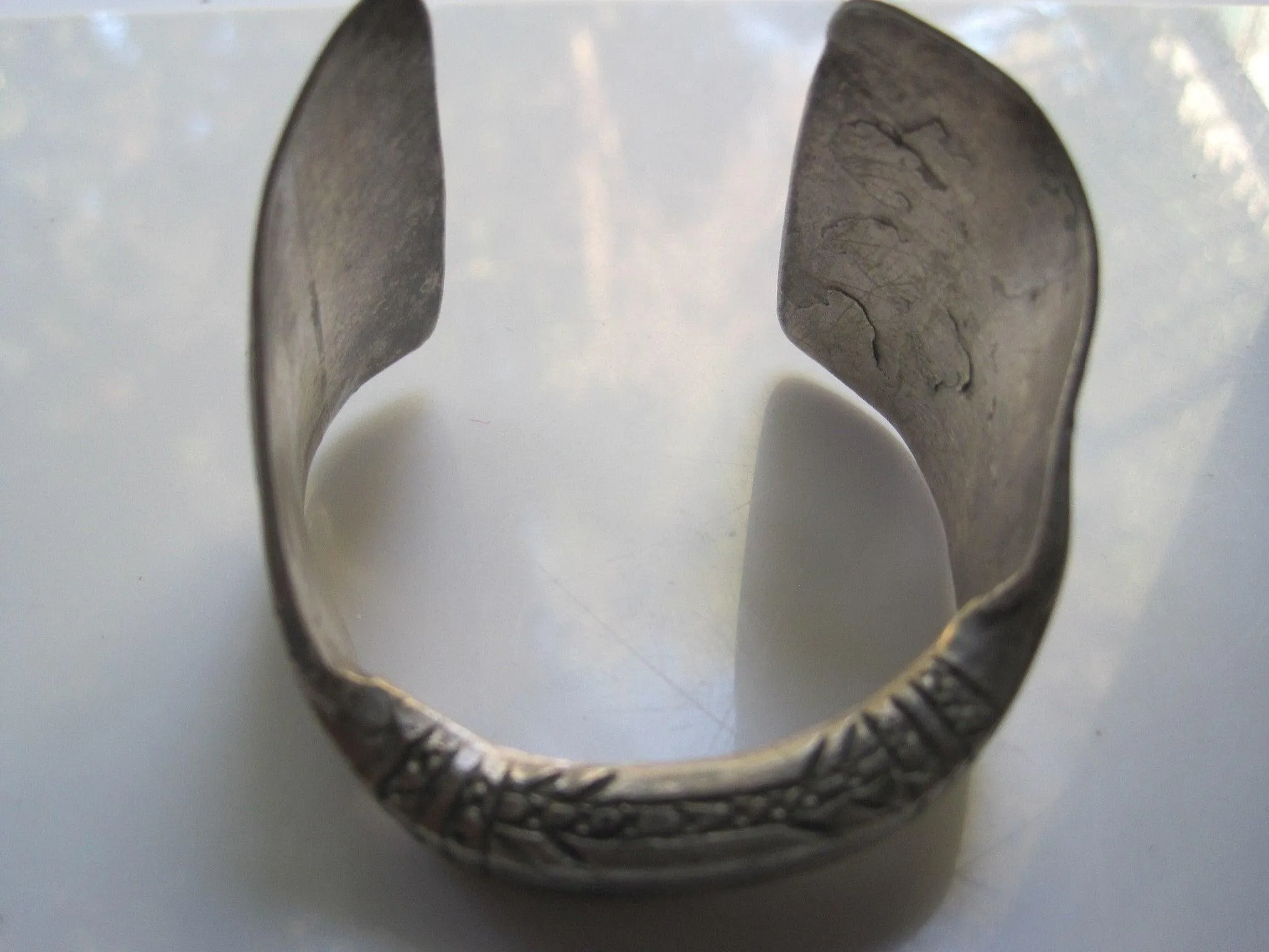 Antique Silver Bedouin Omani Flared Cuff Bracelet from the Arabian Peninsula