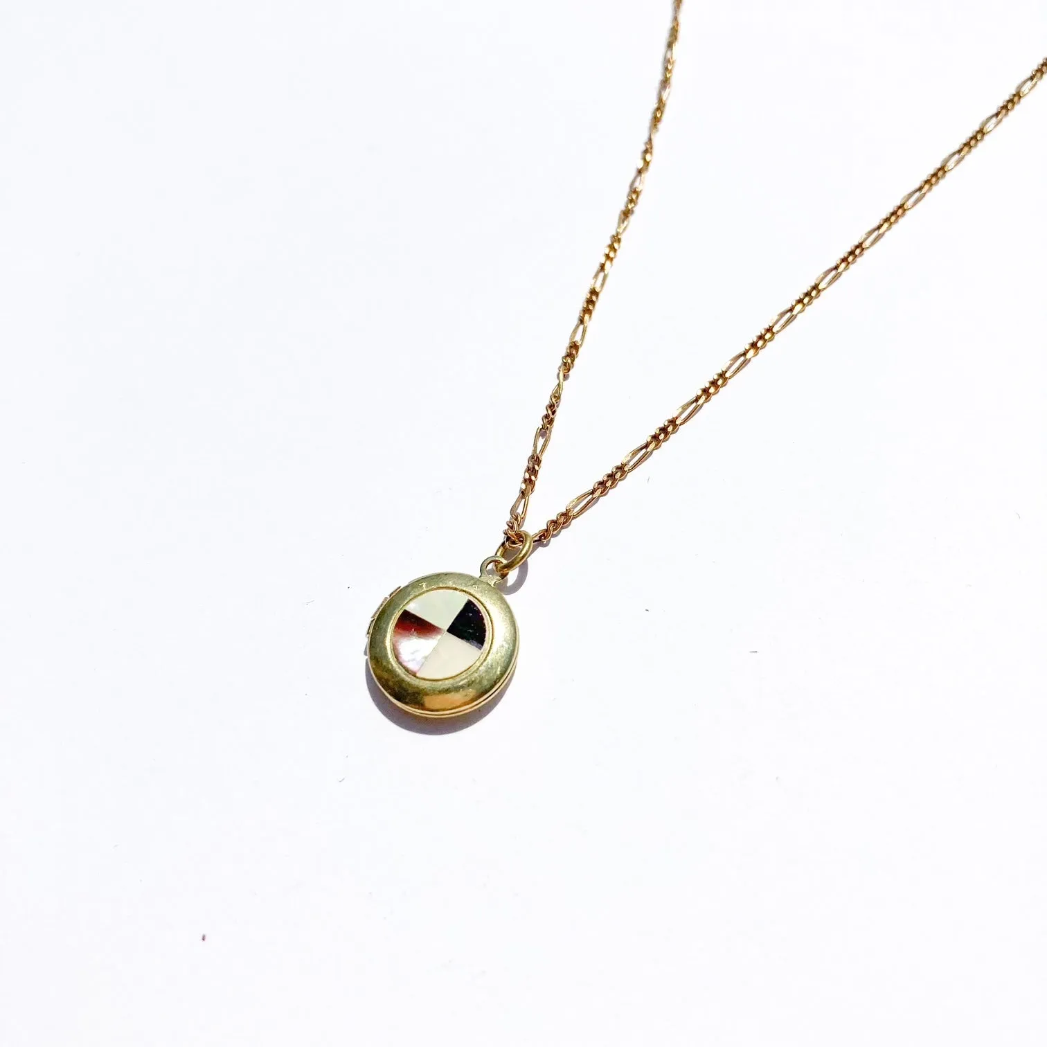 Checkered Shell Locket Necklace