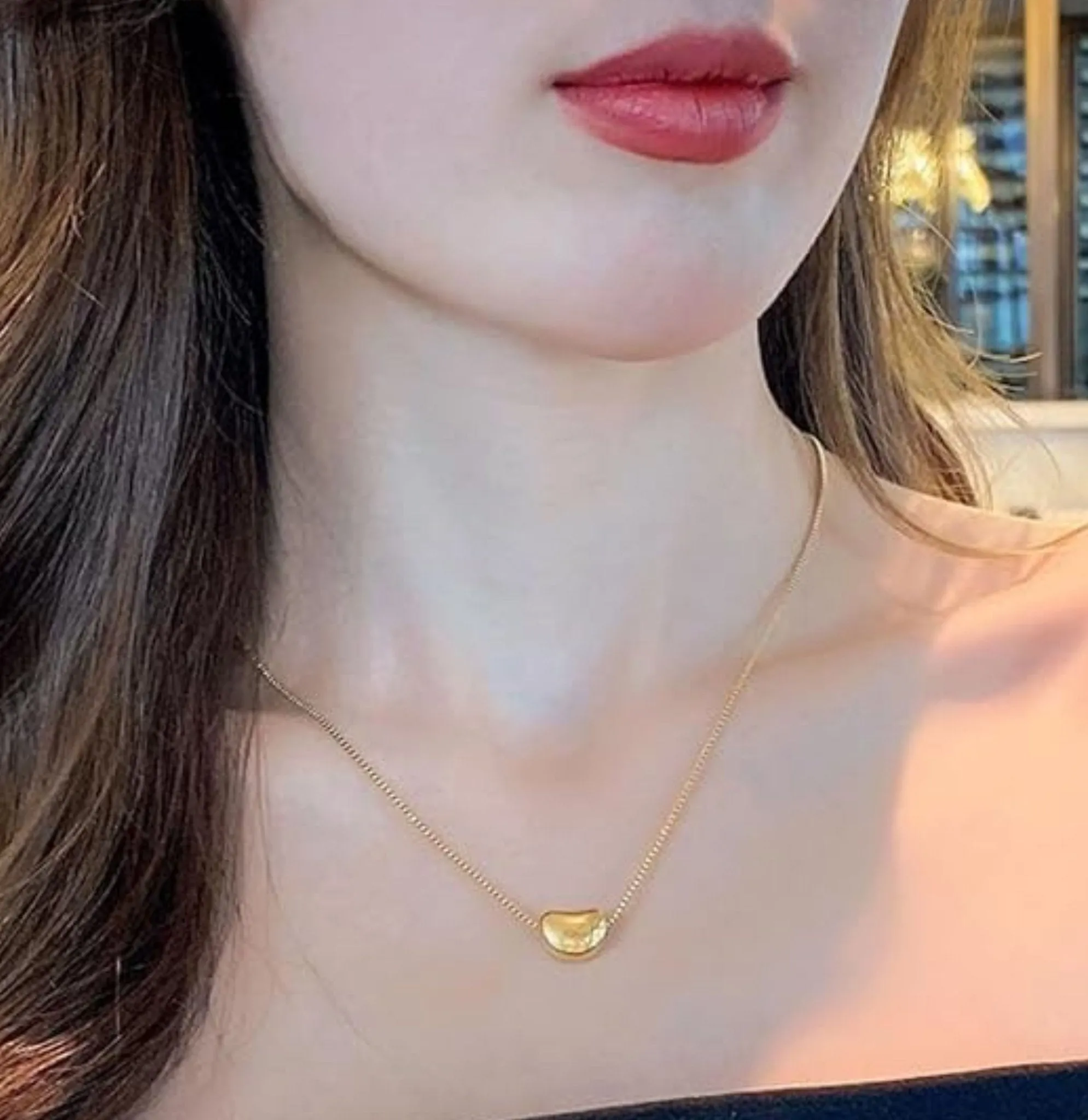 Dainty heart ladies necklace