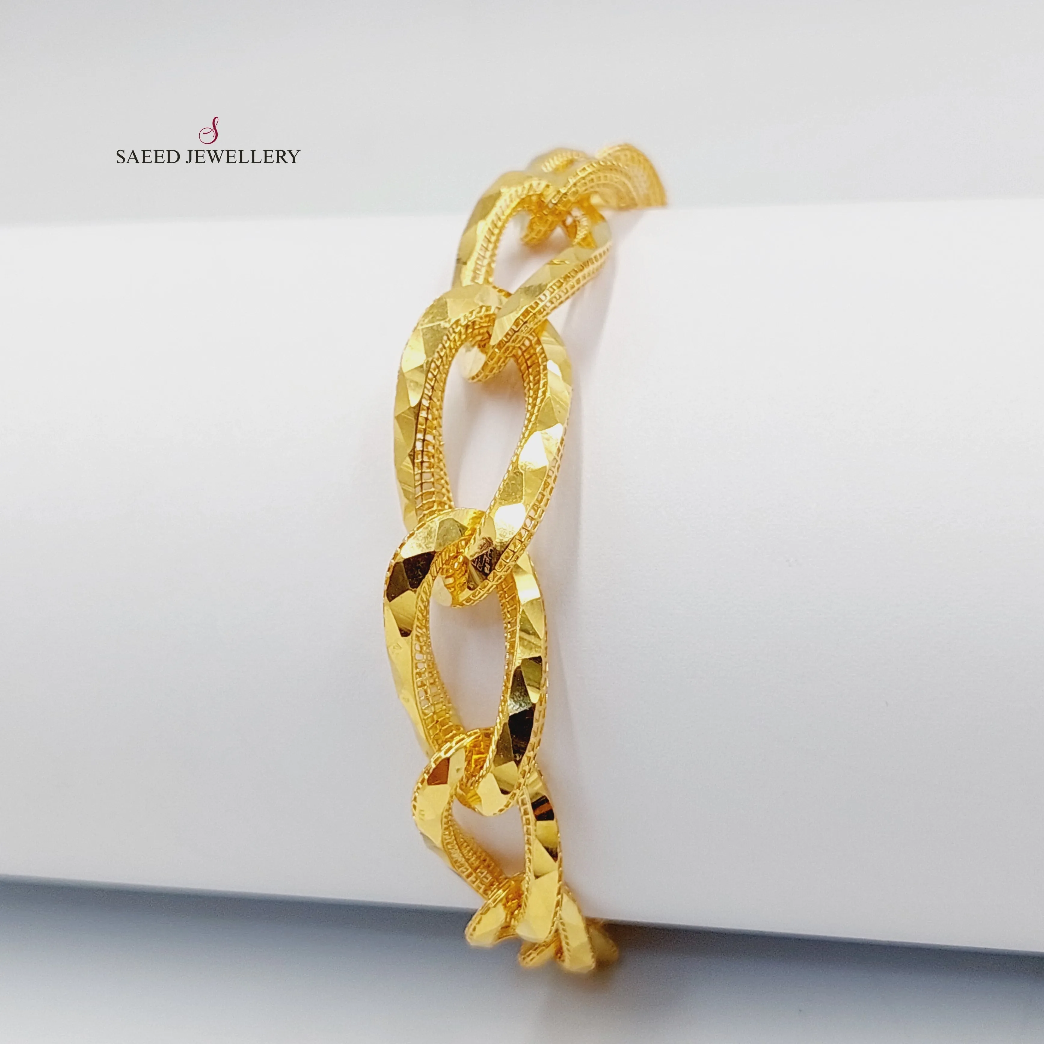 Deluxe Oval Bracelet