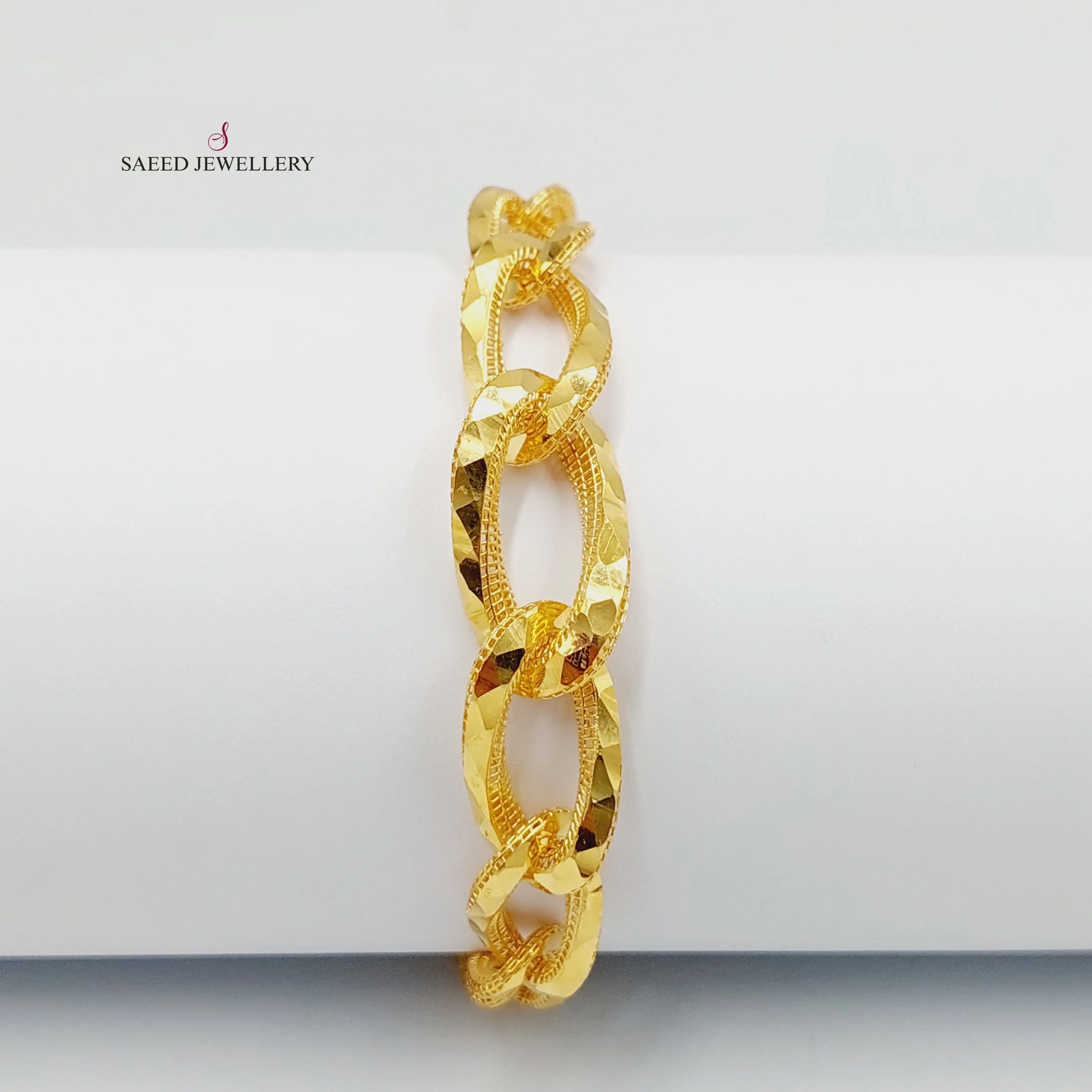 Deluxe Oval Bracelet