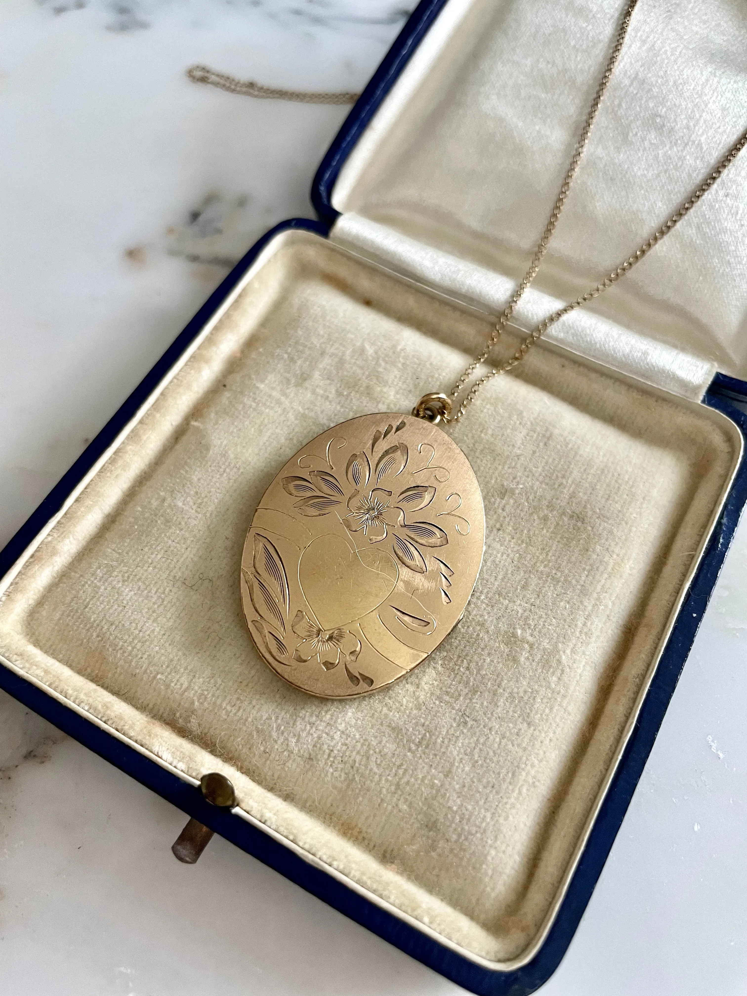 Heart & Flower Victorian Locket
