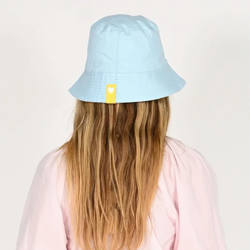 Kerri Rosenthal - Bucket Hat in Smiley Saltwater