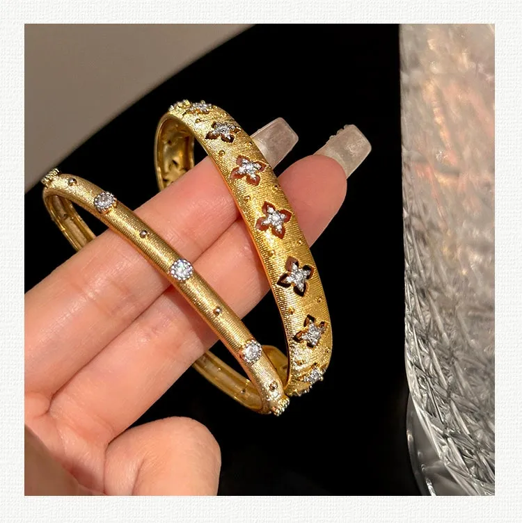 Retro Gold Texture Rhinestone Bracelet