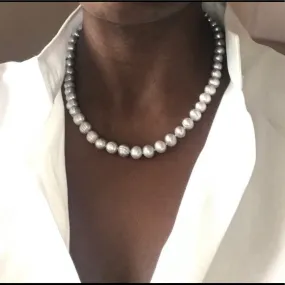 Silver iridescent pearl necklace