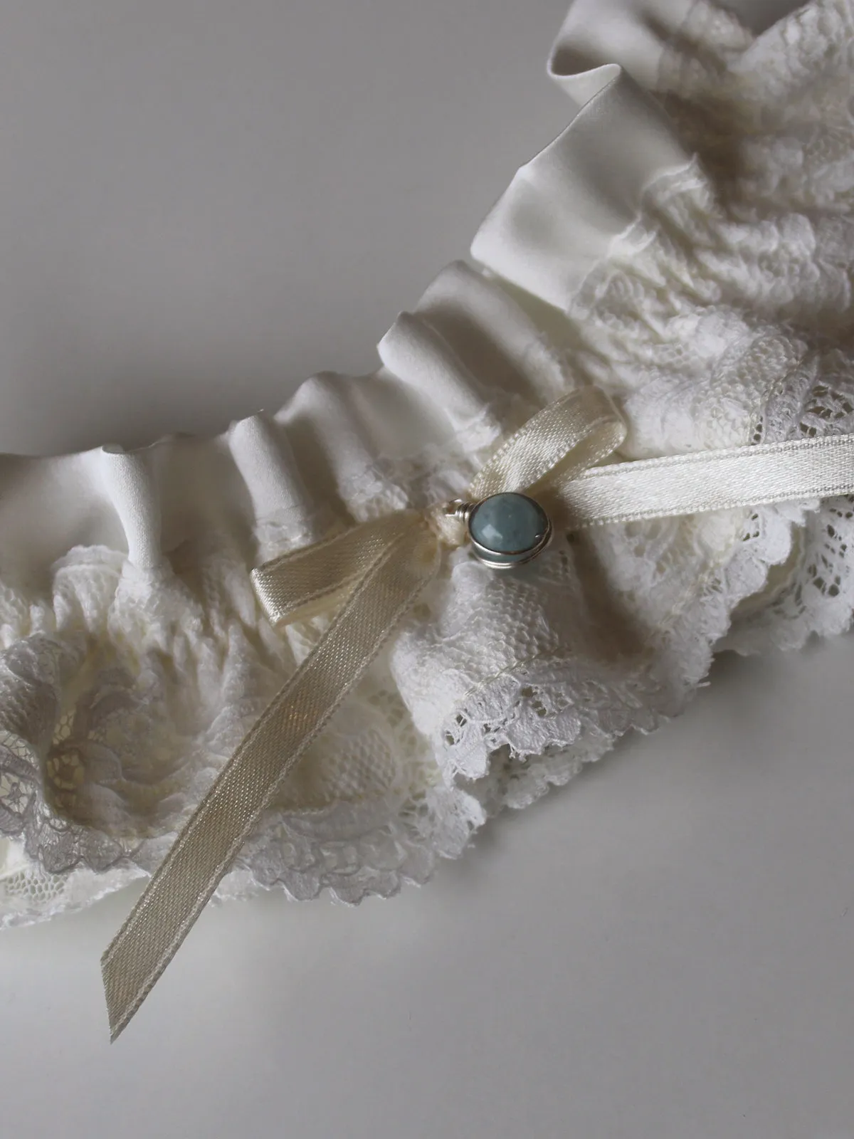 Sophie Luxury Ivory Silk & Lace Garter With Detachable Pendent