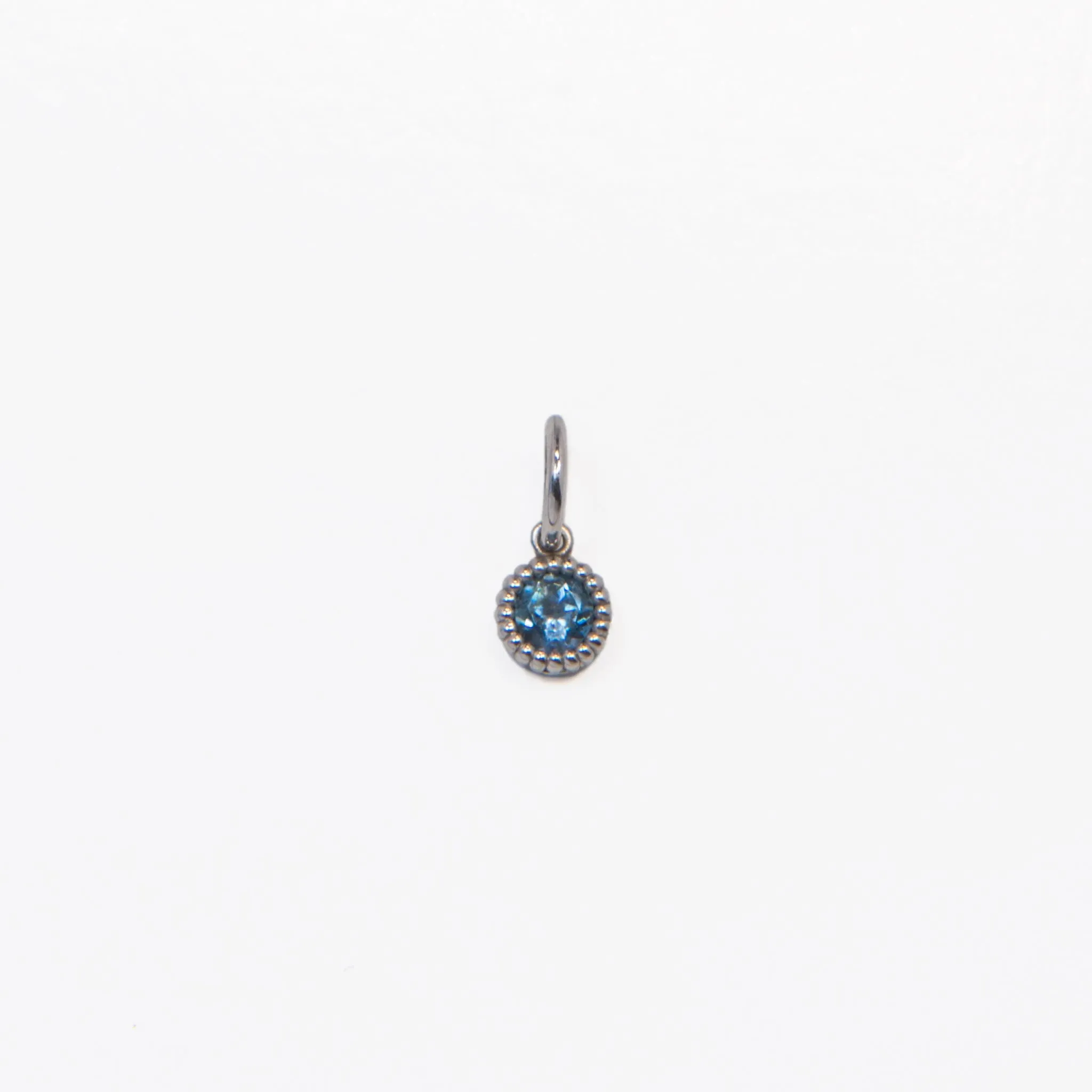 WD136 Aquamarine March Birthstone -  14kt gold Aquamarine Pebble charm
